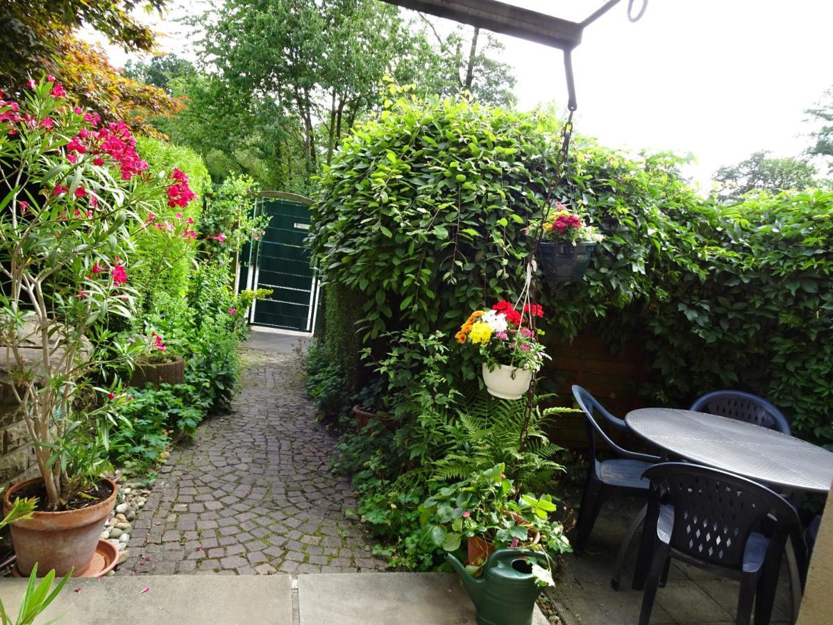 Ferienwohnung Im Gruenen Mit Balkon Herdecke Eksteriør billede